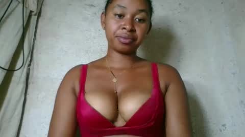 florencia011 online show from April 3, 6:28 pm