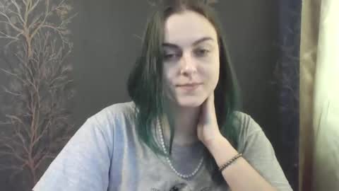 Snapshot of flower_bluee chatting on January 6, 11:07 am Ambika 3 online show from January 6, 11:07 am