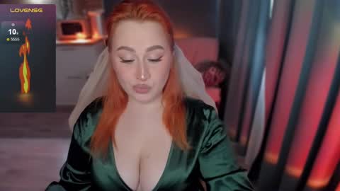 Snapshot of flower_camellia chatting on February 12, 4:44 am Camelia online show from February 12, 4:44 am