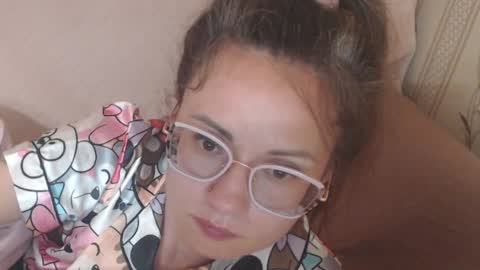 say meow and send tip  online show from May 16, 1:13 am
