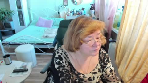 Flowerlower online show from May 3, 5:57 am