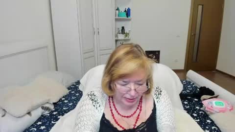 Flowerlower online show from May 3, 6:25 pm