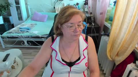 Flowerlower online show from May 5, 7:27 am