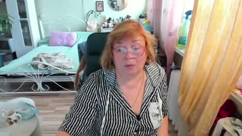 Flowerlower online show from May 12, 6:21 am