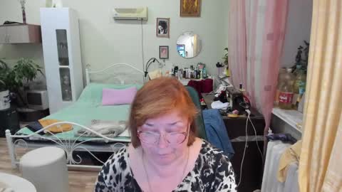 Flowerlower online show from May 22, 7:41 pm