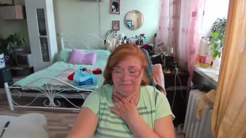 Flowerlower online show from May 25, 3:18 pm