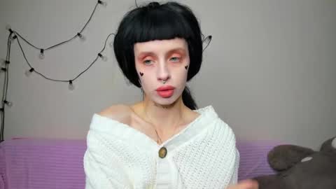 Flower online show from October 10, 3:00 pm