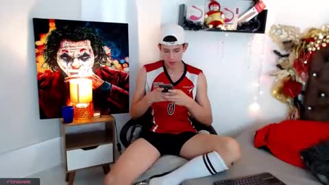 flowers109 online show from December 24, 8:38 pm