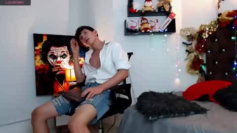 flowers109 online show from January 7, 12:34 am