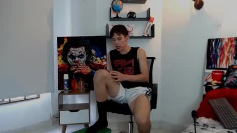 flowers109 online show from February 1, 9:29 pm