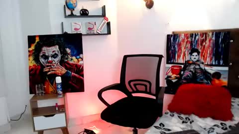 flowers109 online show from February 14, 9:21 pm