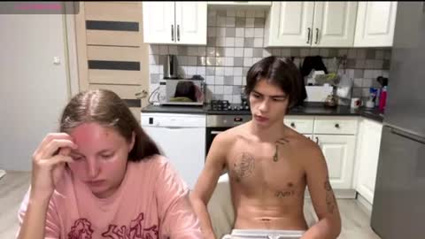 flowerscouple online show from July 18, 11:19 pm