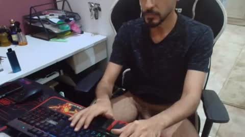 Snapshot of flowthefun chatting on July 3, 12:28 am flowthefun online show from July 3, 12:28 am
