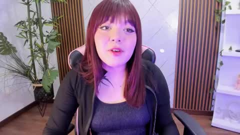  FLUFFY BUBBLE  online show from February 12, 4:12 am