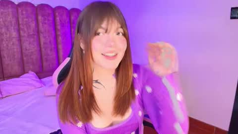  FLUFFY BUBBLE  online show from December 22, 4:31 am