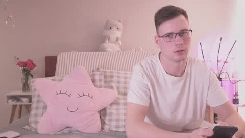 Snapshot of fluffy_hat chatting on January 29, 7:36 am Fluffy and Krut online show from January 29, 7:36 am