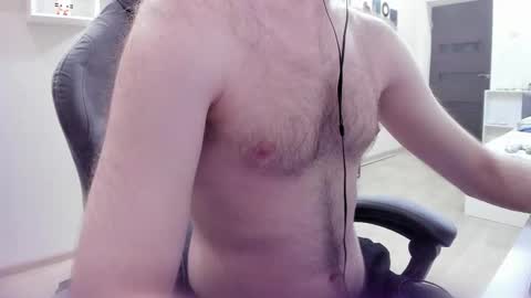 fluffycat  online show from March 8, 1:47 pm