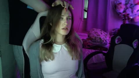 Flux online show from February 18, 3:19 pm