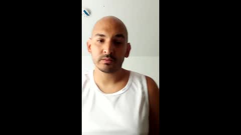 Snapshot of fn389 chatting on April 16, 12:33 am Frank online show from April 16, 12:33 am