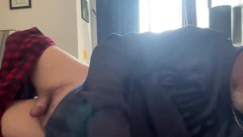 Snapshot of fnkywht60smthng_ chatting on February 4, 6:47 pm fnkywht60smthng_ online show from February 4, 6:47 pm