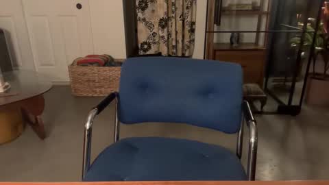 Snapshot of fnkywht60smthng_ chatting on February 5, 7:02 am fnkywht60smthng_ online show from February 5, 7:02 am