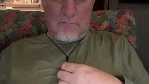 Snapshot of fnkywht60smthng_ chatting on February 23, 6:00 am fnkywht60smthng_ online show from February 23, 6:00 am