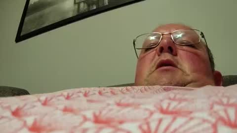 Snapshot of focusfuker chatting on April 3, 11:25 pm focusfuker online show from April 3, 11:25 pm