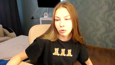 Molli  Ready for any play with you. Hottest show in pvt  Help a student earn big tokens  online show from April 15, 2:02 pm