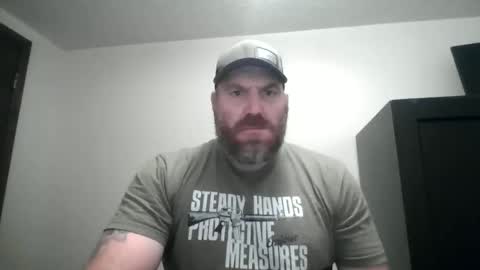 Snapshot of footballtroyg chatting on September 14, 4:33 am footballtroyg online show from September 14, 4:33 am