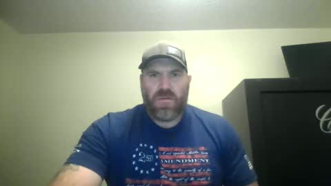 Snapshot of footballtroyg chatting on September 27, 4:39 am footballtroyg online show from September 27, 4:39 am