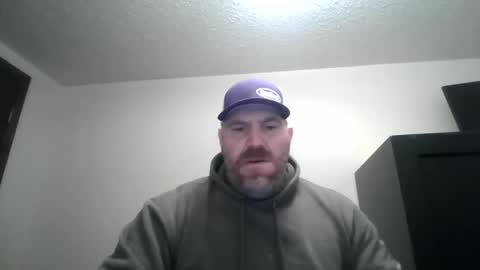 Snapshot of footballtroyg chatting on February 22, 6:46 am footballtroyg online show from February 22, 6:46 am