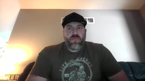 Snapshot of footballtroyg chatting on March 16, 9:41 pm footballtroyg online show from March 16, 9:41 pm