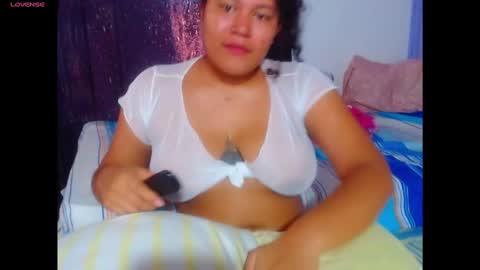 Snapshot of forbidden_games__ chatting on October 25, 3:40 pm emely and felix online show from October 25, 3:40 pm