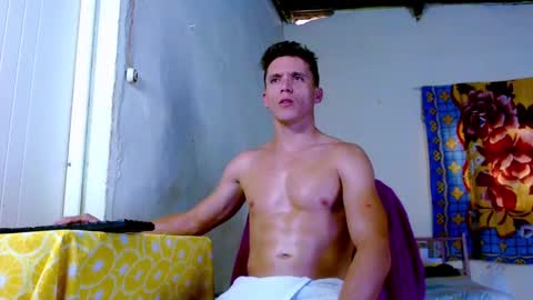 Snapshot of forestcanm chatting on December 9, 6:03 pm Frank online show from December 9, 6:03 pm