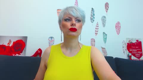 Snapshot of forever_barbie chatting on October 13, 9:48 pm Adana online show from October 13, 9:48 pm