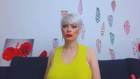 Snapshot of forever_barbie chatting on October 20, 11:05 pm Adana online show from October 20, 11:05 pm