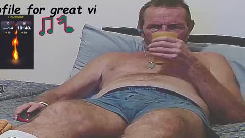 Snapshot of forexxxx_man chatting on October 16, 1:06 am doc online show from October 16, 1:06 am