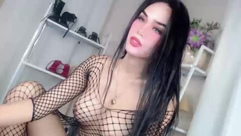 KHATRINA STACIE MARIE online show from April 13, 1:11 am