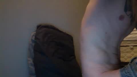 Snapshot of forlorndog chatting on May 3, 7:25 am forlorndog online show from May 3, 7:25 am