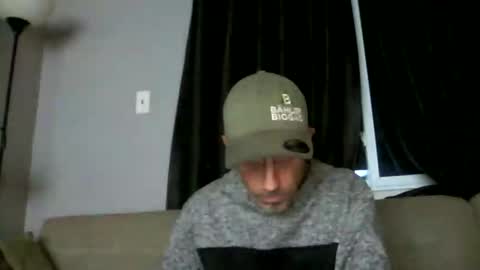 Snapshot of fouraide42 chatting on January 18, 2:04 am fouraide42 online show from January 18, 2:04 am