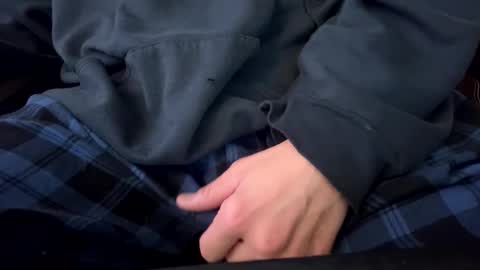 MikeCheckedLooper online show from December 21, 6:37 pm