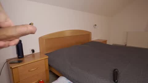 CUSTOM PHOTOS AND VIDEOS -  online show from February 16, 11:50 am