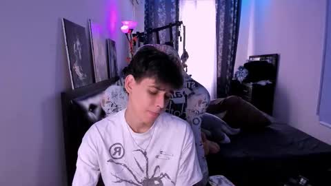 Foxicfu online show from March 3, 11:27 am