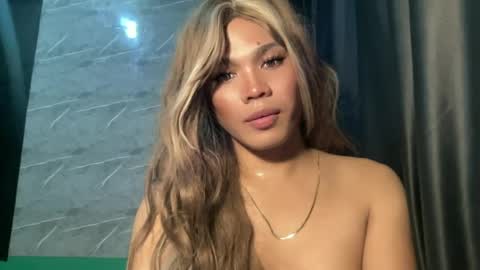 Snapshot of foxli_xx chatting on June 29, 4:19 am KITTY online show from June 29, 4:19 am