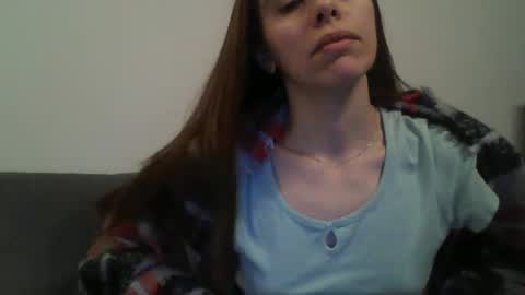 Snapshot of foxmoony chatting on January 19, 3:21 pm FoxMoony online show from January 19, 3:21 pm