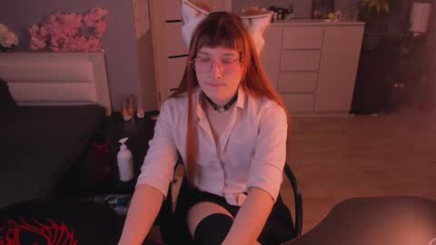 Sue online show from March 6, 9:33 pm