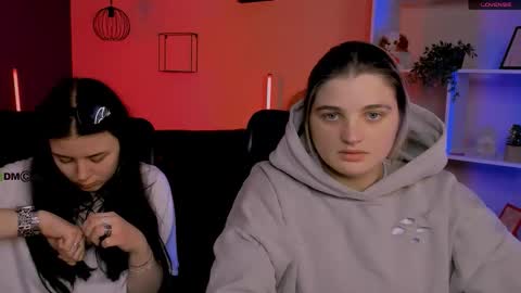 Snapshot of foxy_tease_ chatting on December 18, 8:15 pm foxy_tease_ online show from December 18, 8:15 pm