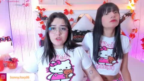 FOXY AND BUNNY online show from October 20, 4:02 am