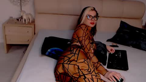 Fox online show from February 10, 10:19 pm