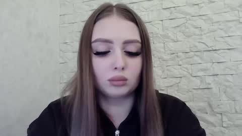 Alice online show from November 27, 3:25 pm